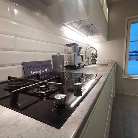 - Quality Detached House With Sauna Nearby Services *